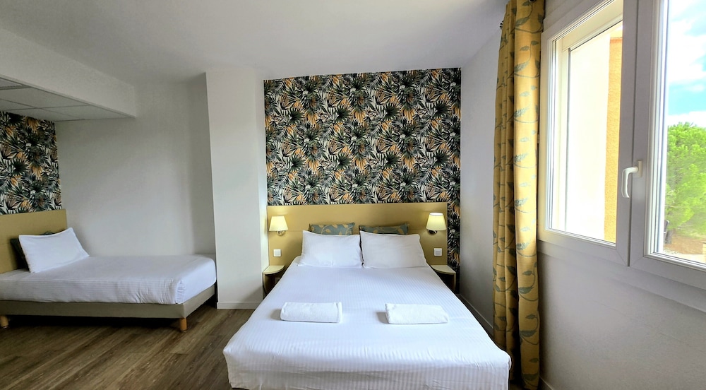 Comfort Triple Room, Mountainside photo 3