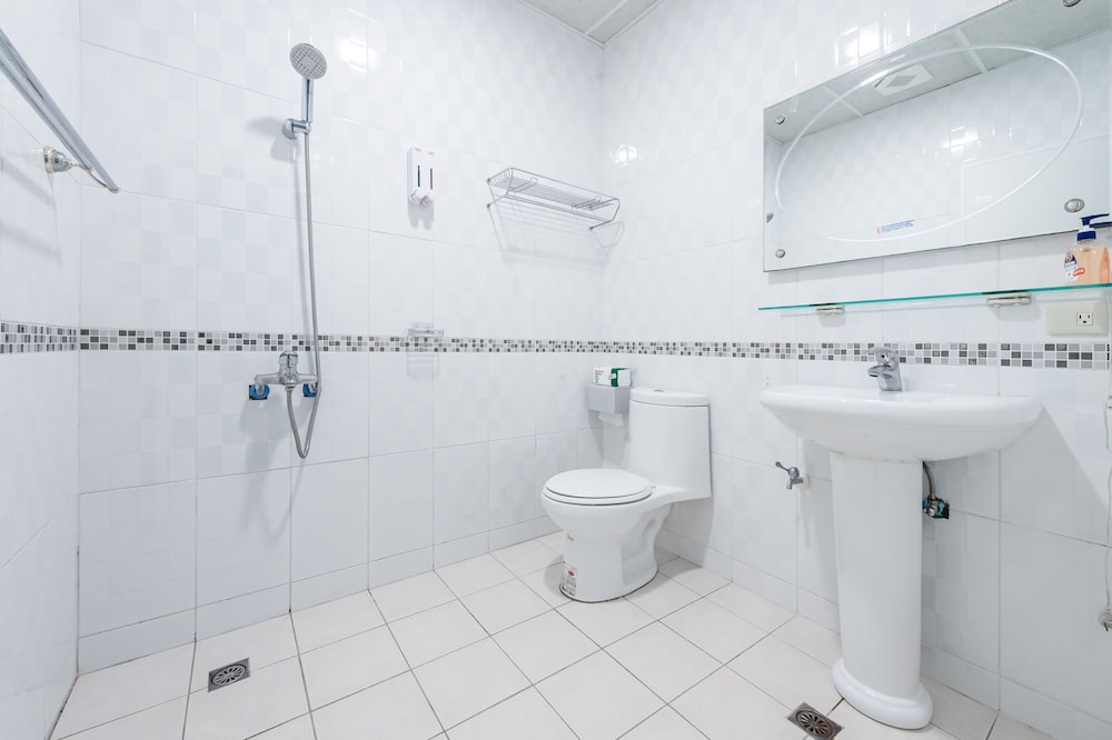 Quadruple Room, 2 Double Beds, Ocean View - Photo 9