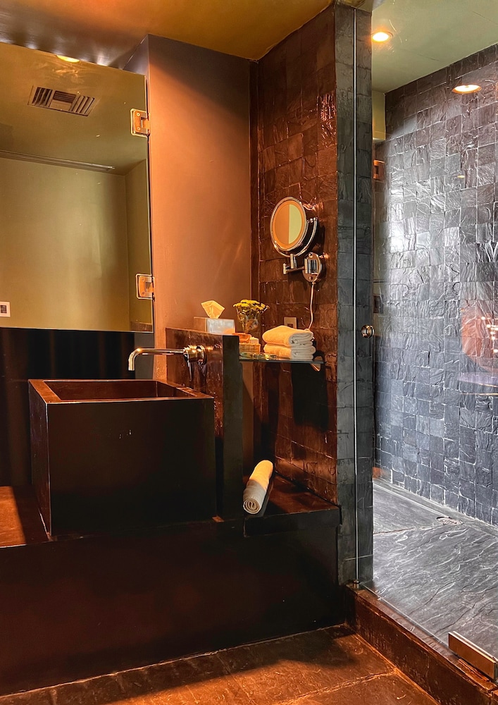 Standard Room - Photo 16
