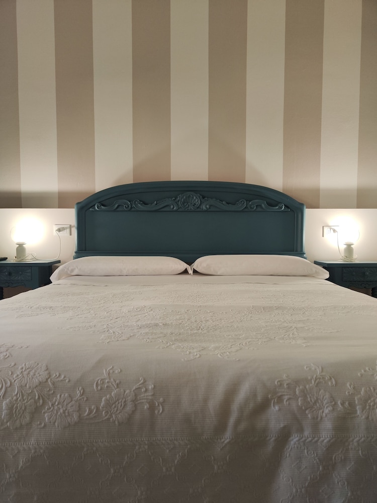 Superior Triple Room, Garden View