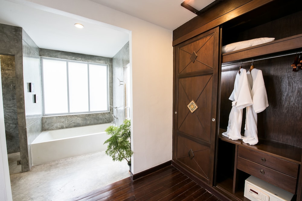 Villa, Beachside - Photo 9