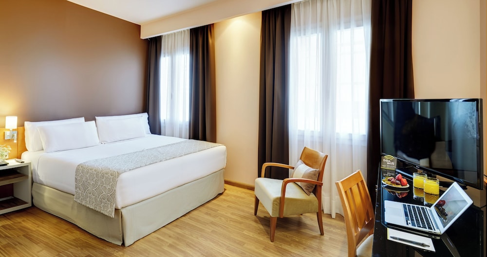 Classic Twin Room - Photo 1