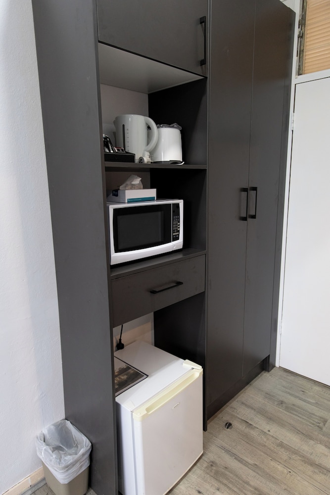 Deluxe Double Room Single Use, 1 Bedroom, Hill View photo 3