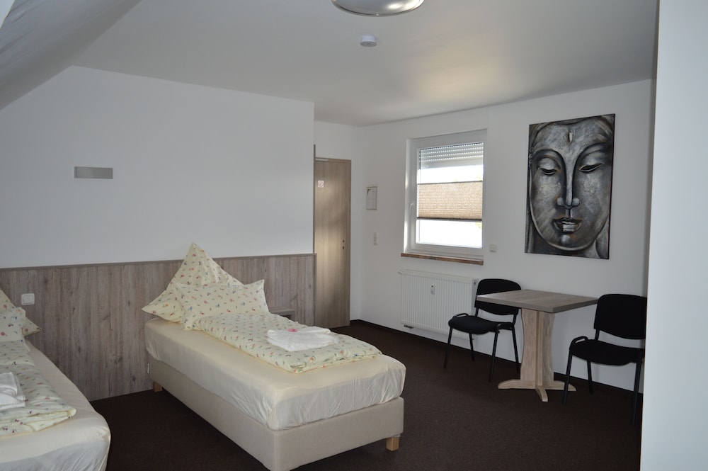 Double or Twin Room, Private Bathroom photo 2