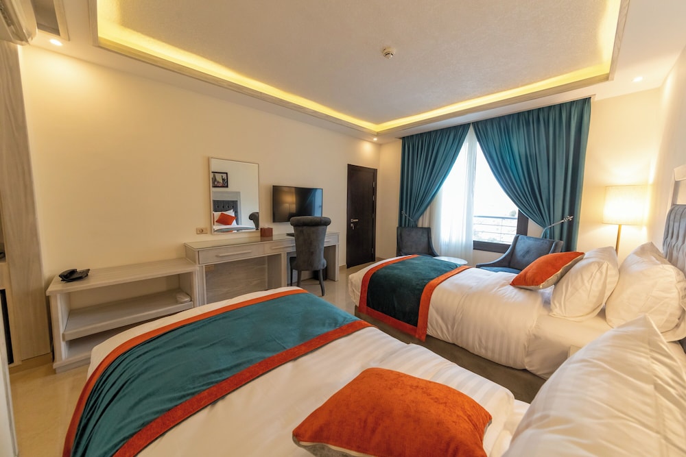 Deluxe Twin Room, 2 Twin Beds, Non Smoking, City View photo 2