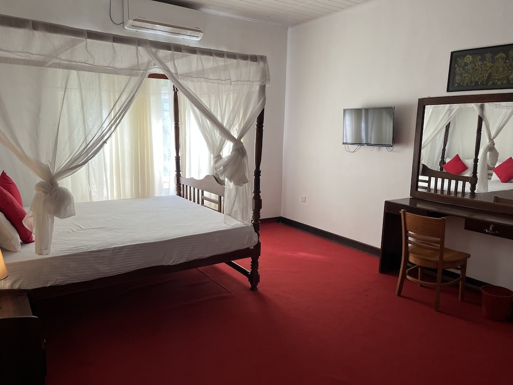 Superior Double Room, 1 King Bed, Garden View photo 1