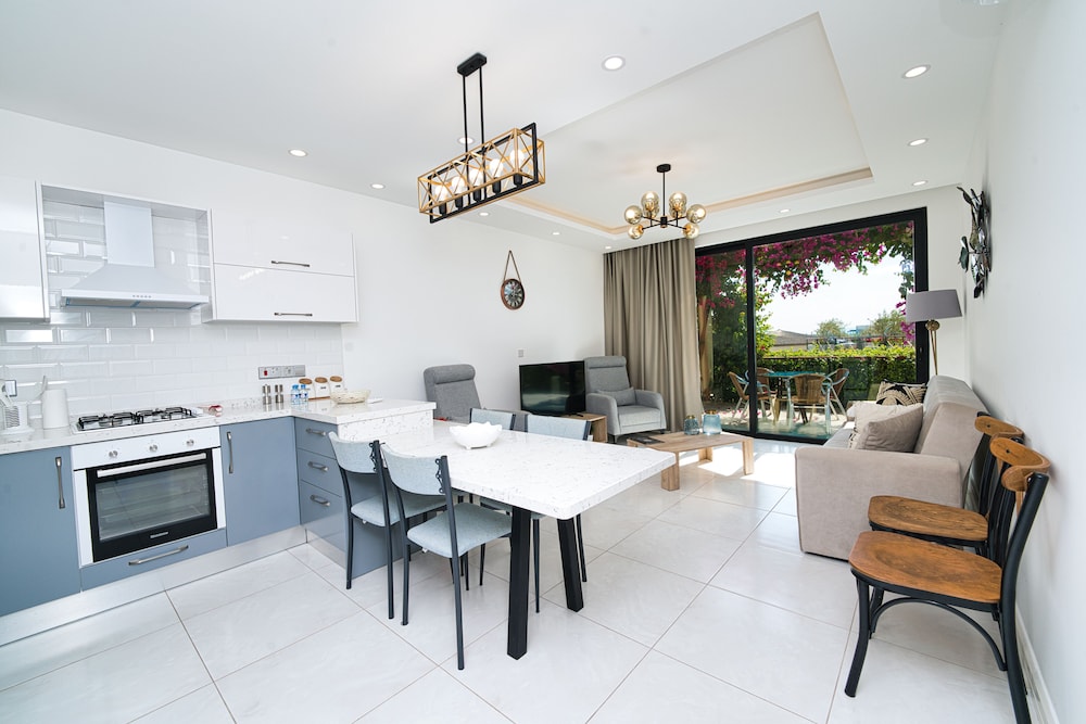 Premium Condo photo 1