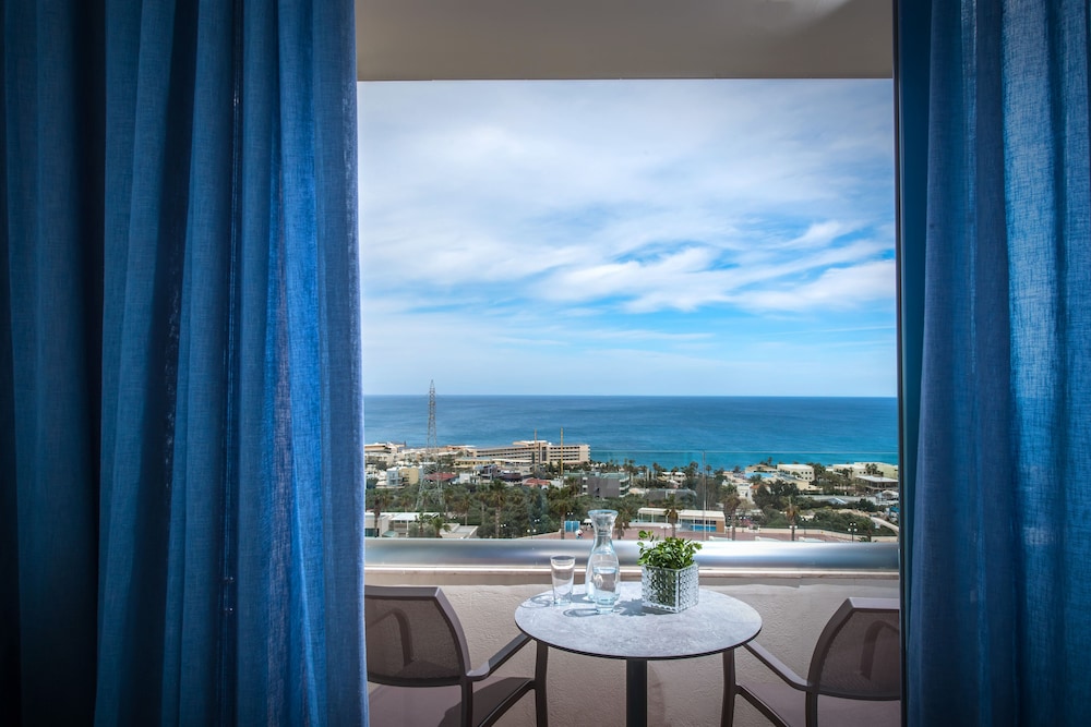 Serenity Double Room with Sea View - Photo 4