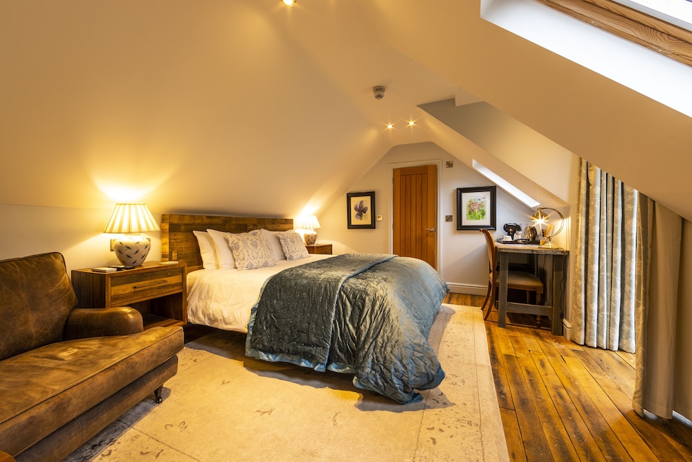 Standard Double Room, Ensuite (Hartford ) photo 3