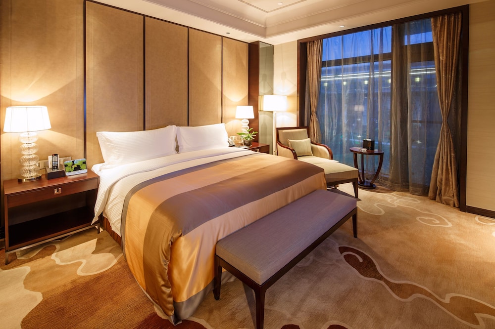 Superior Suite photo 1
