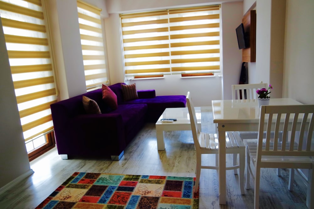 Apartment (Ground Floor) - Photo 6