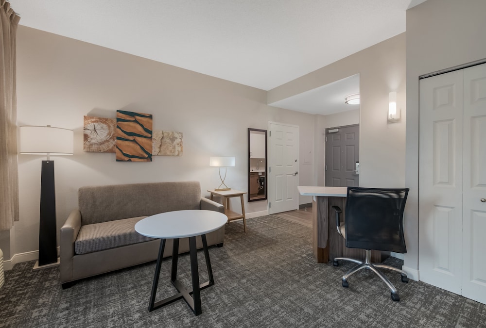 Studio Suite, 1 Queen Bed, Accessible, Kitchen - Photo 2