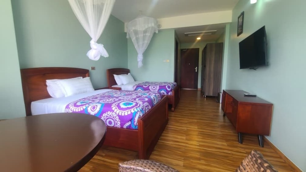 Deluxe Twin Room photo 3