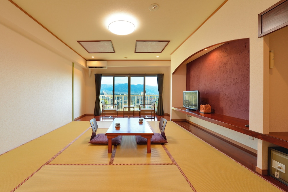 Superior Japanese-Style-Room with 10 Tatami mats - Shower Only - Non-Smoking photo 1