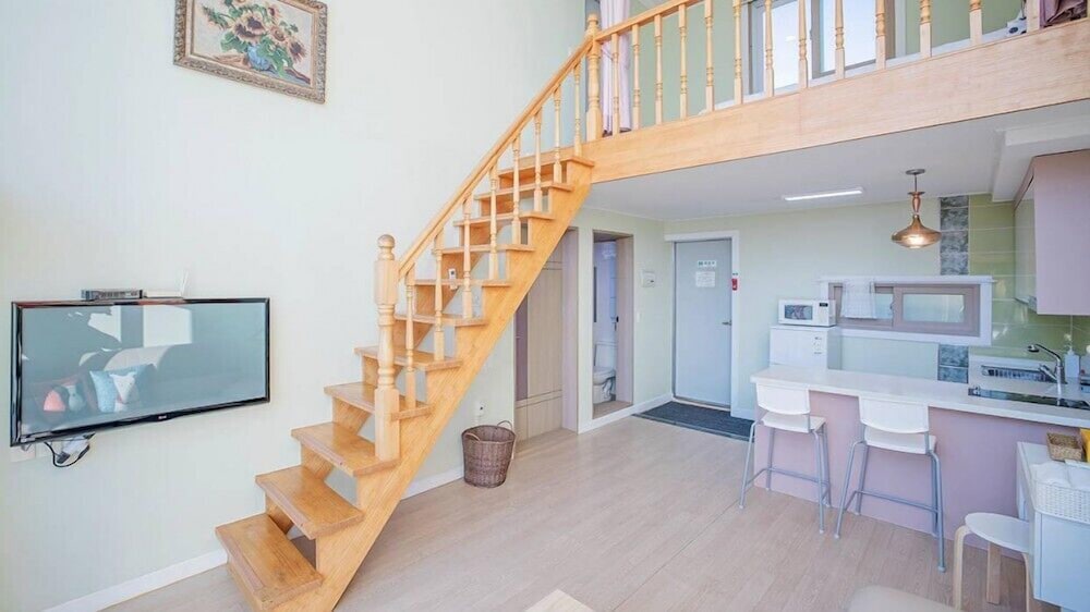 Room (201 duplex spa) - Photo 3