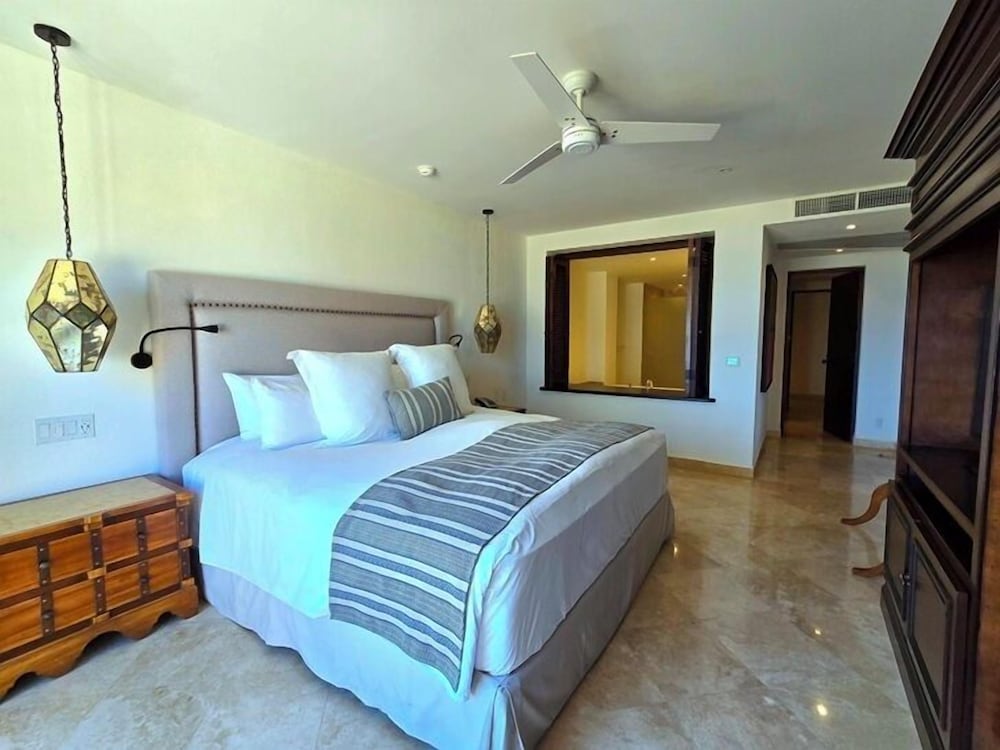 Imperial Two Bedroom Suite Ocean View photo 3