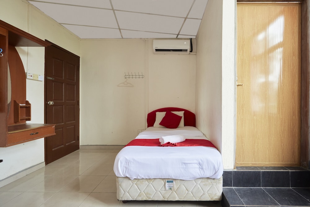 Deluxe Triple Room - Photo 6