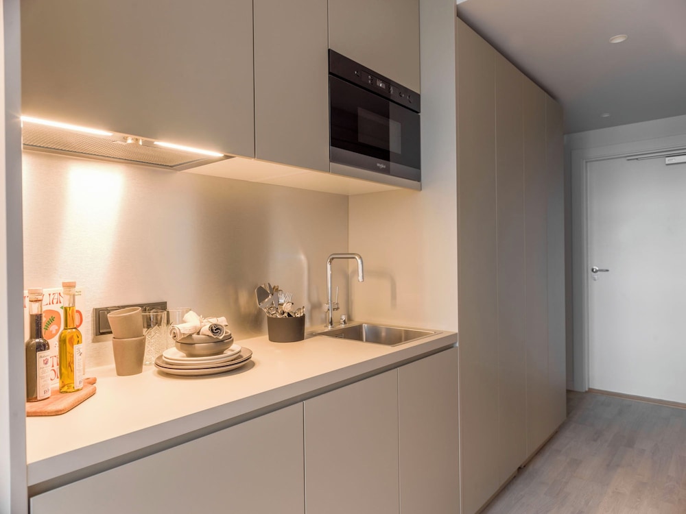 Deluxe Apartment thumbnail 5