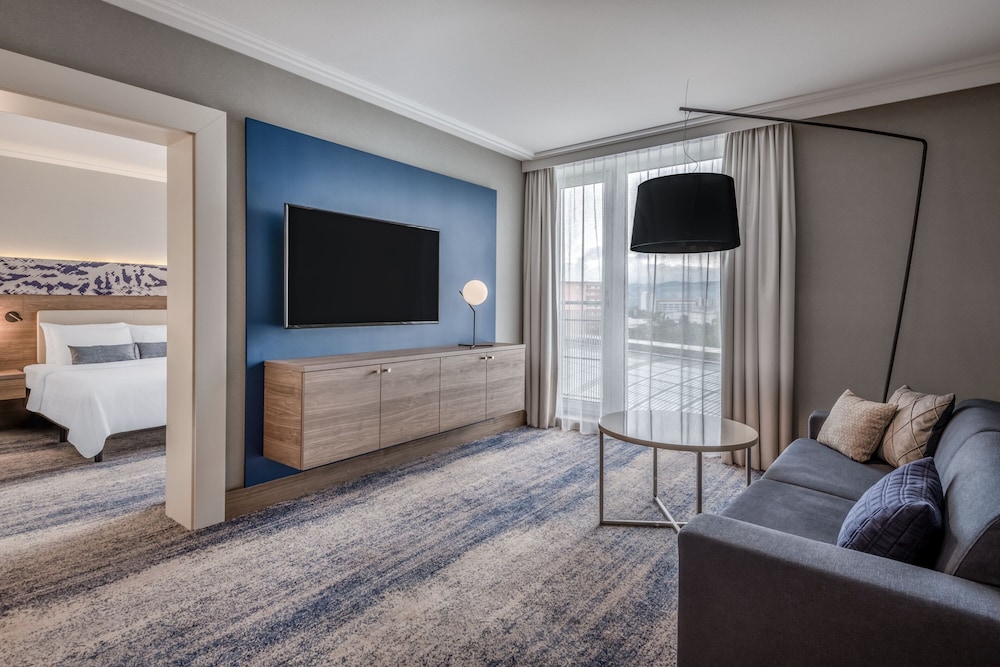 Junior Suite, 1 Bedroom - Photo 5