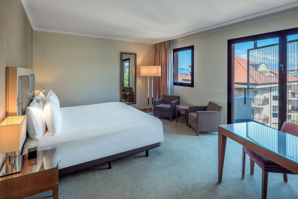 Room, 1 King Bed, Partial View - Photo 1