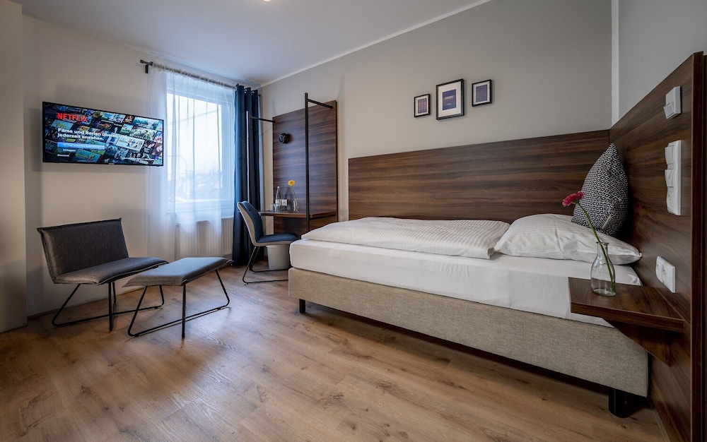Basic Single Room photo 1