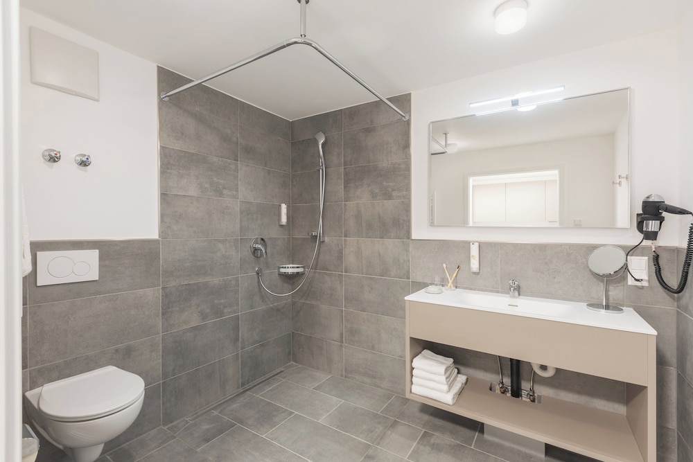 Studio Suite, 1 Queen Bed, Accessible