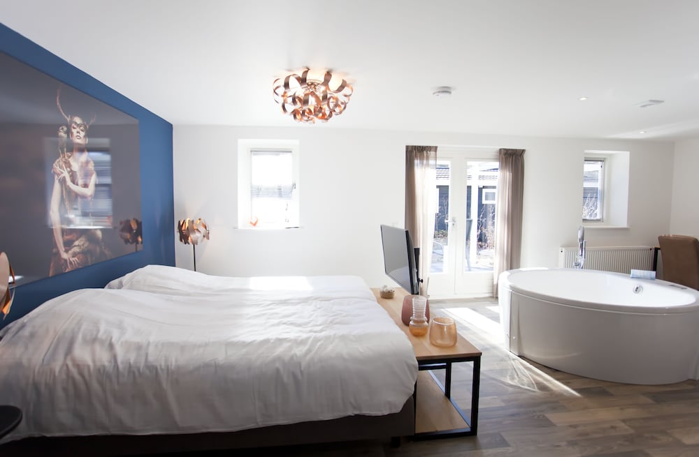 Comfort Room Deluxe 2