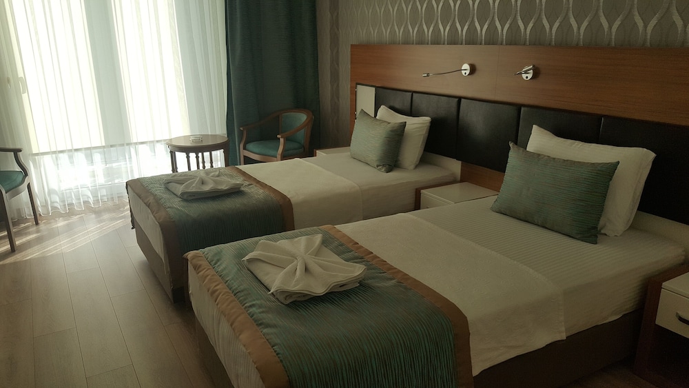 Standard Twin Room photo 1