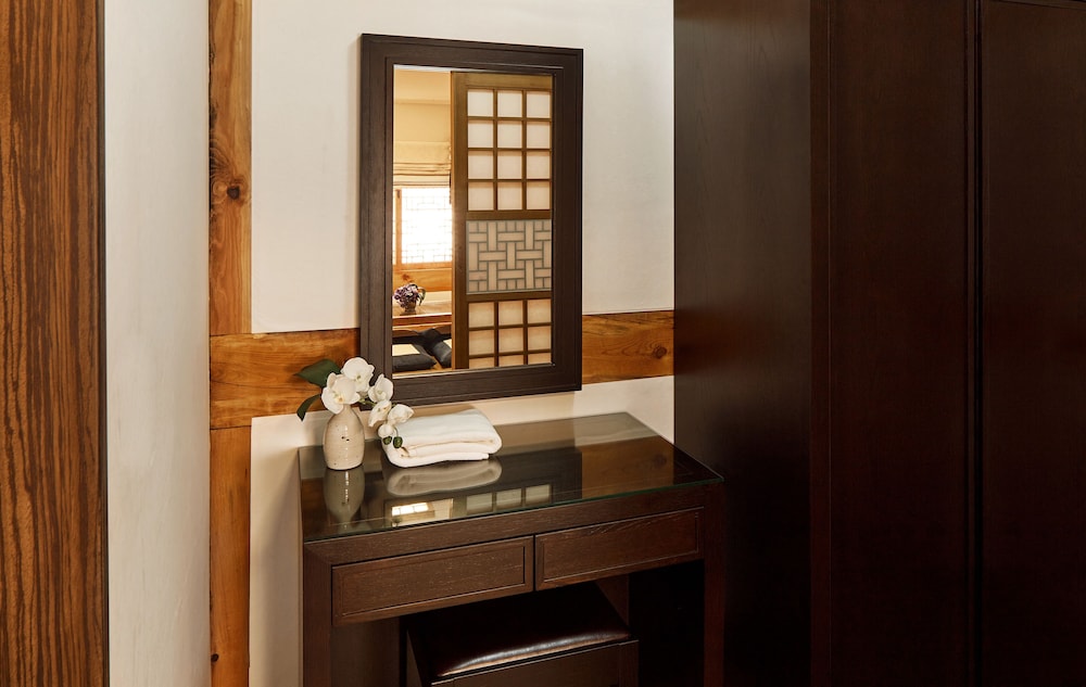 Royal Suite (Hanok View) photo 3