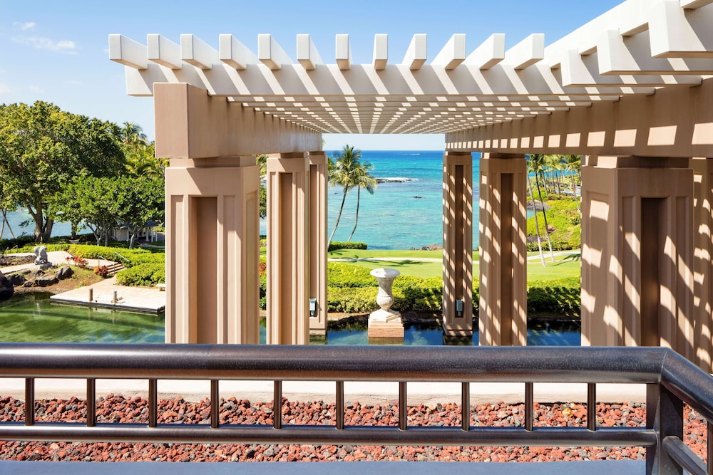 Royal Suite, 1 King Bed, Ocean View