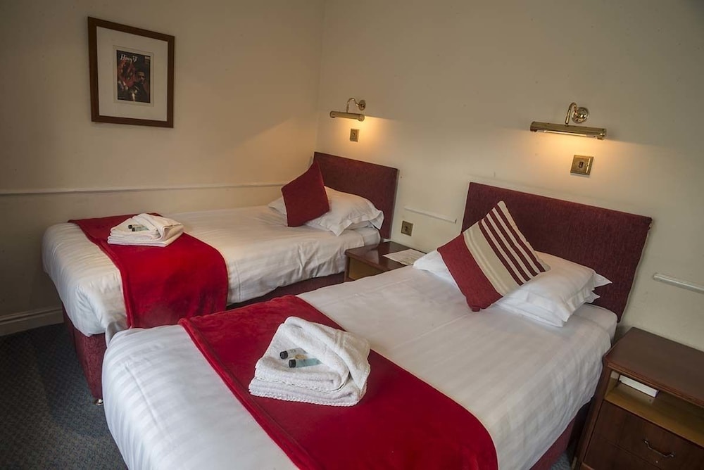 Double or Twin Room, Private Bathroom