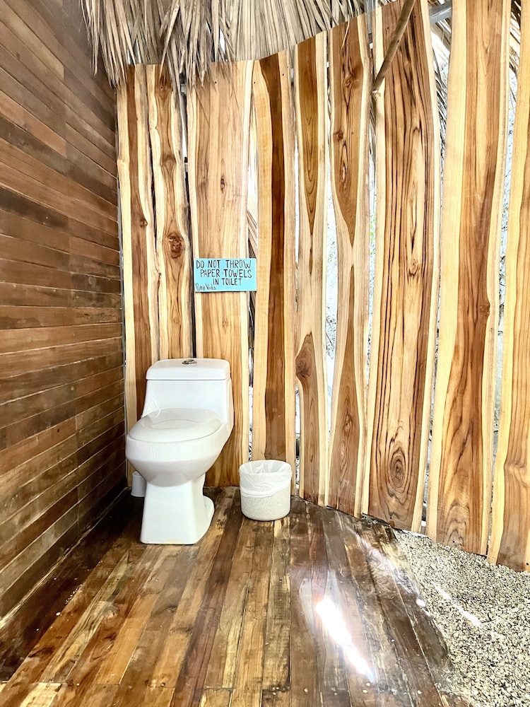 Deluxe Bungalow photo 3