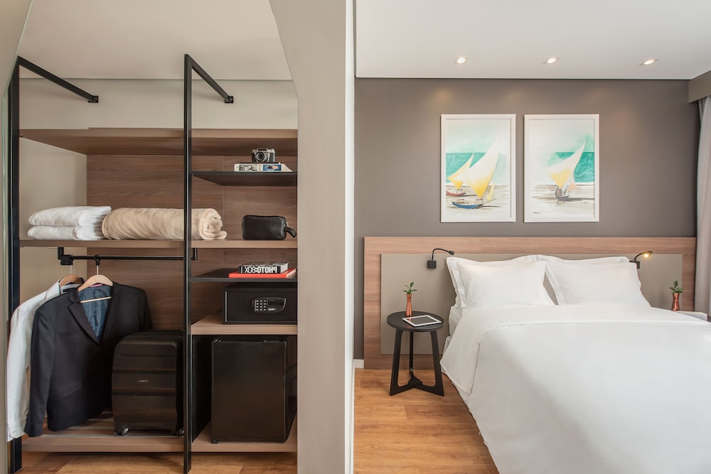 Standard PwD Disability Access - 1 Queen Bed photo 2