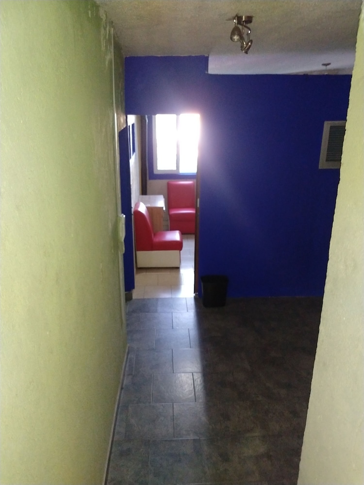 Basic Room photo 2