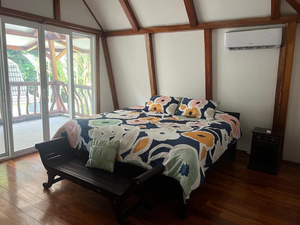Villa Standard, balcon, vue jardin