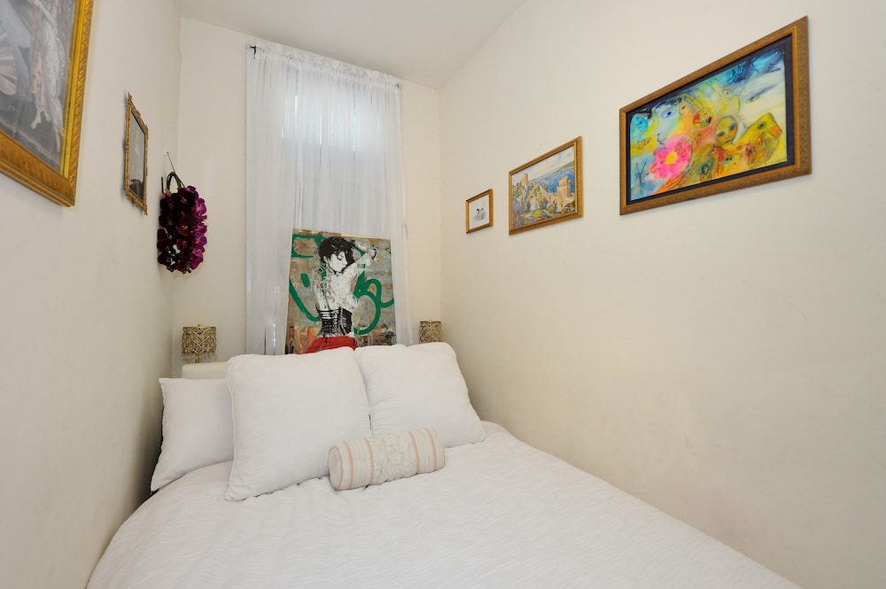 Apartment photo 3