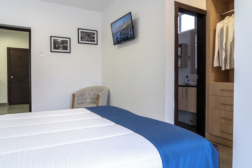 Exclusive Apartment, City View photo 1
