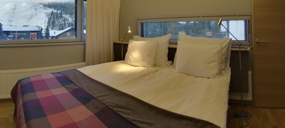 Three-bedroom apartment with sauna