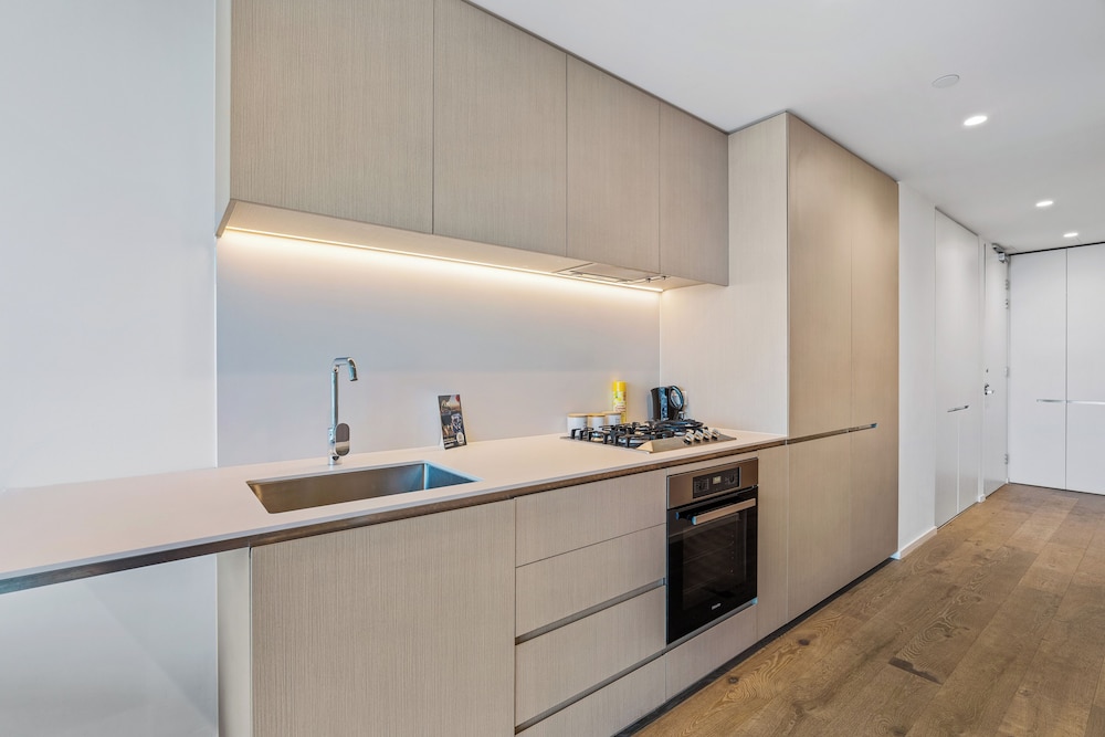 One Bedroom Apartment - Photo 4