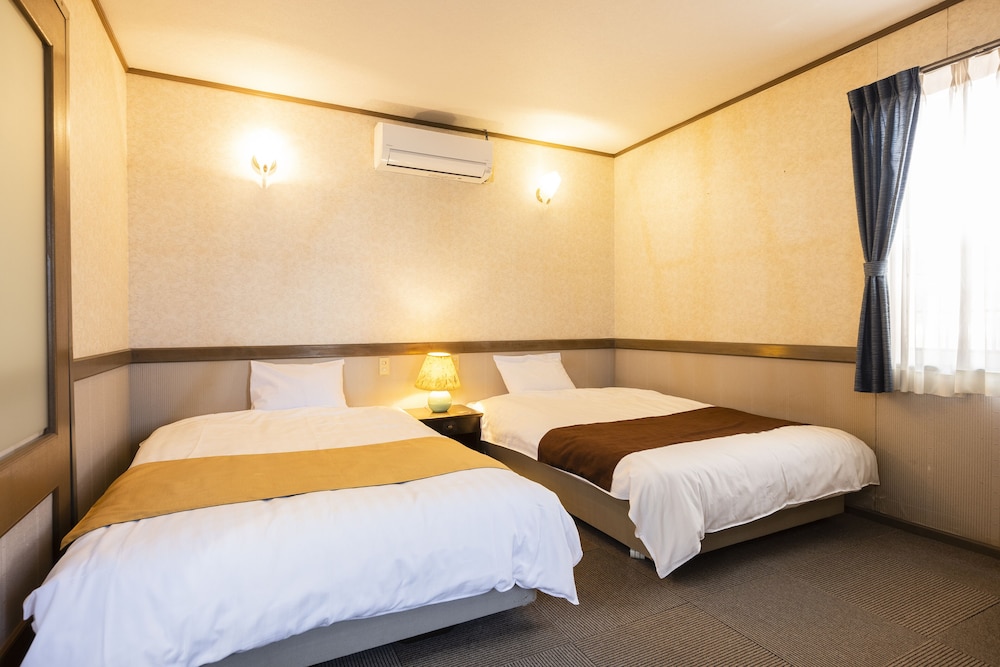 Business Twin Room, 2 Twin Beds, Non Smoking photo 2