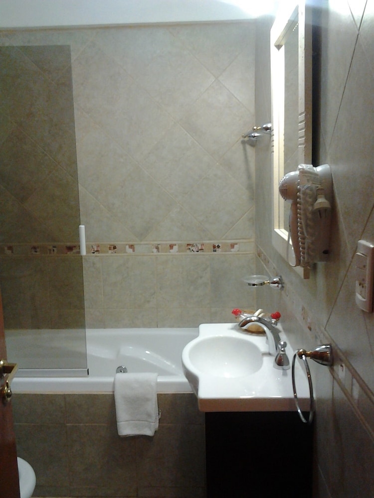 Classic Triple Room photo 1