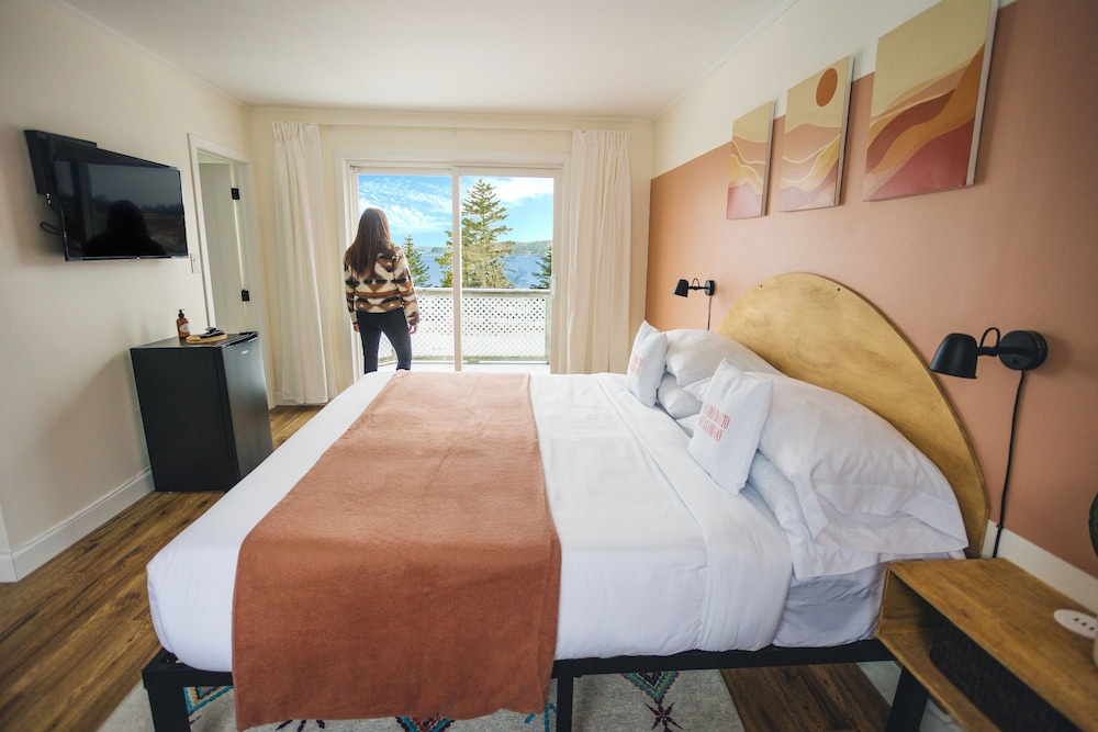 Deluxe Room, Ocean View photo 2
