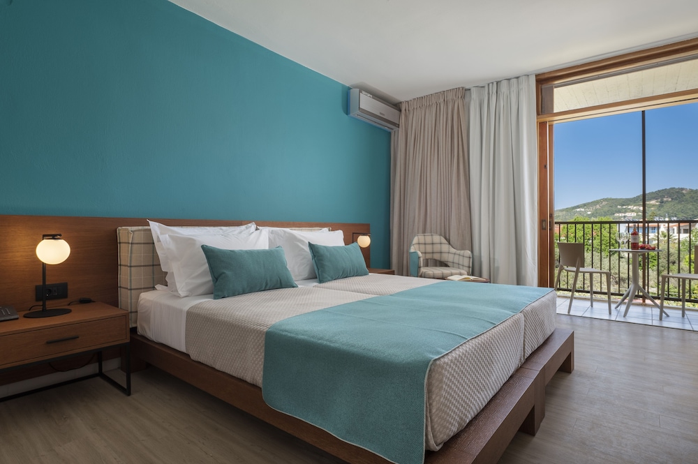 Camera Standard, vista mare parziale