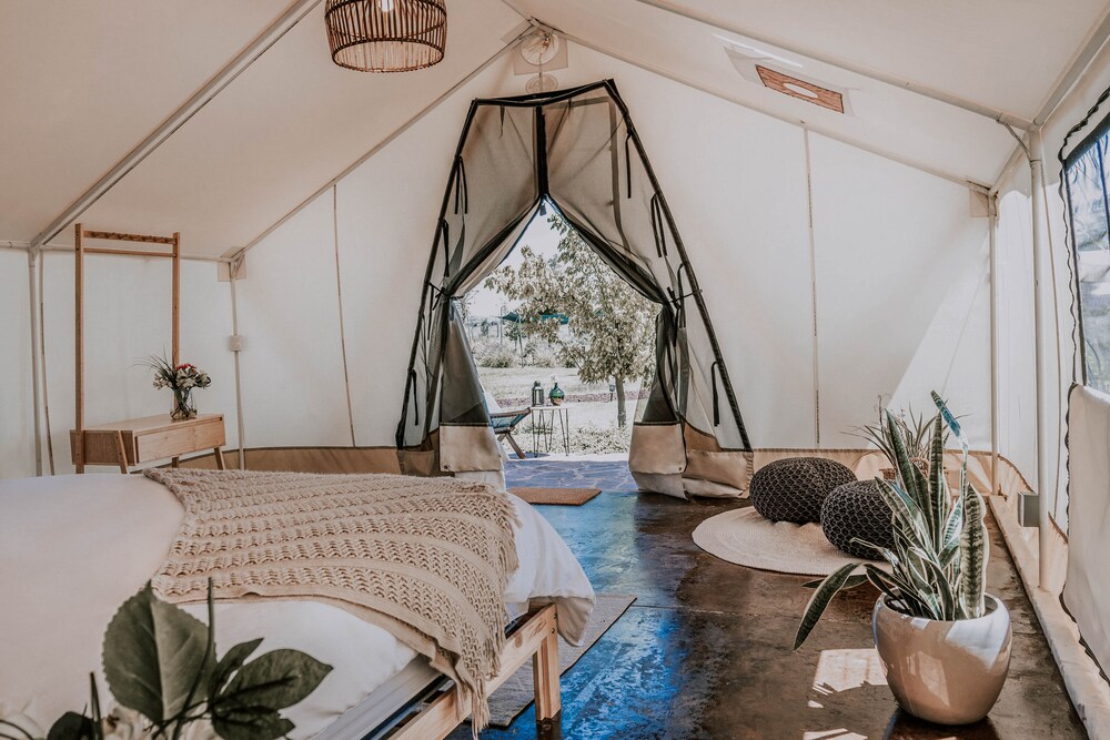 Luxury Tent photo 1