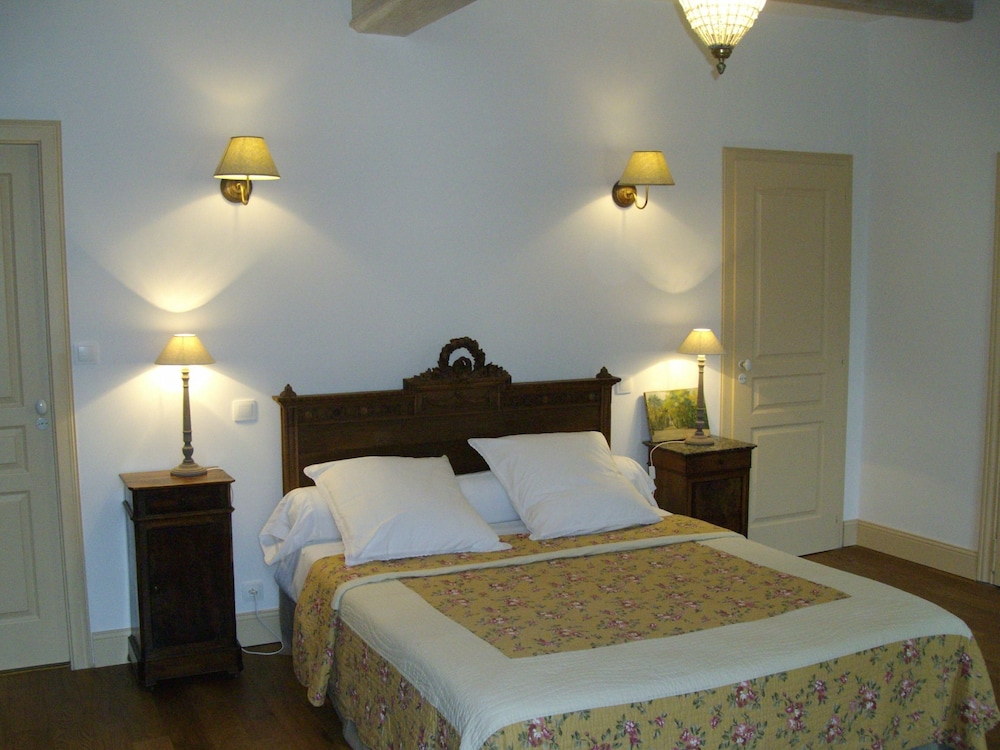 Double Room (Monsieur)