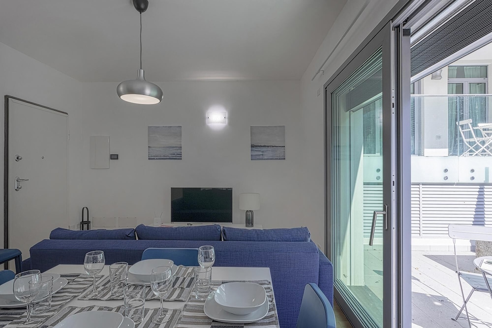 Apartment photo 1