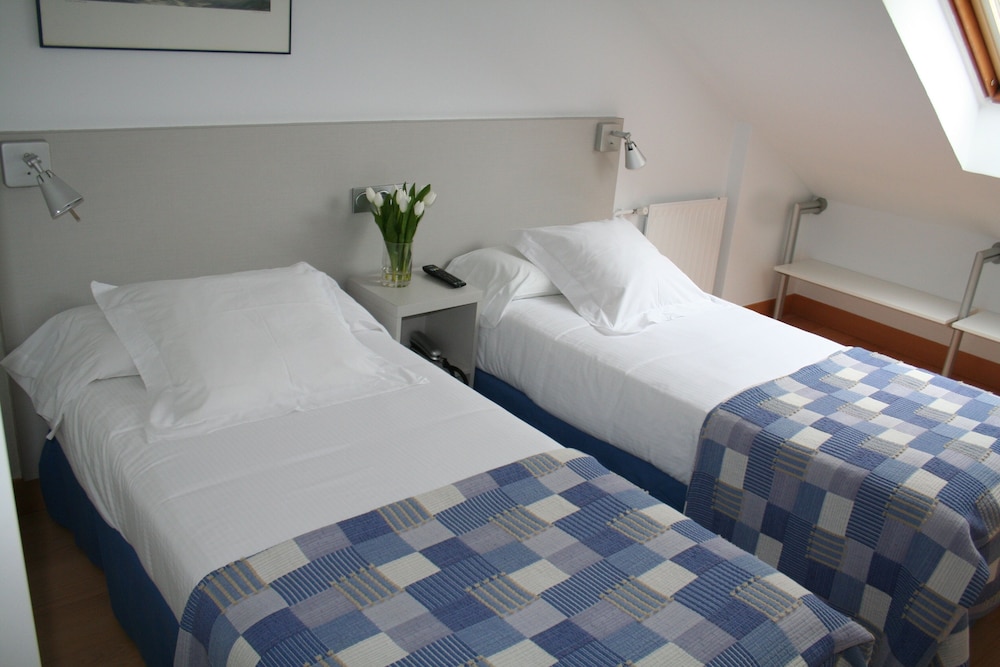 Apartment (4A) - Photo 4
