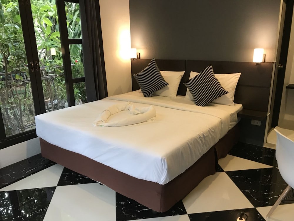 Deluxe Double Room photo 2