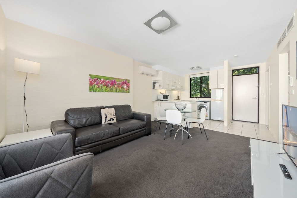 Two Bedroom Apartment with Disability Access photo 2