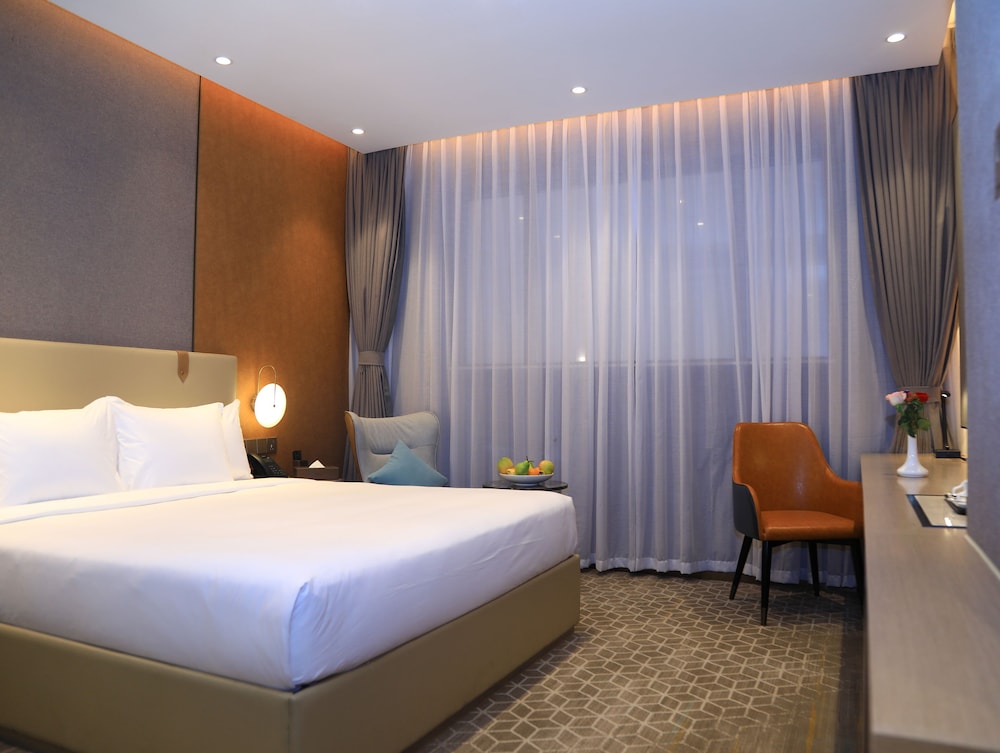 Superior Room, 1 King Bed - Photo 2